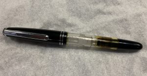 Two tone fountain pen